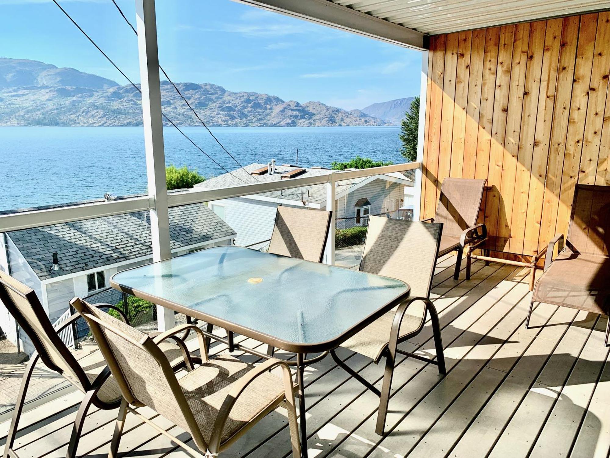 Peachland Beach Resort Exterior photo
